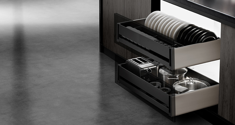 ���̼���